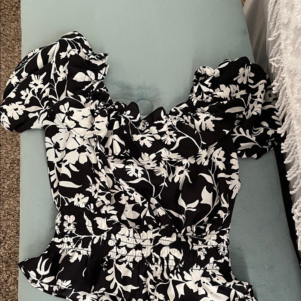 Express Black and White Floral Blouse